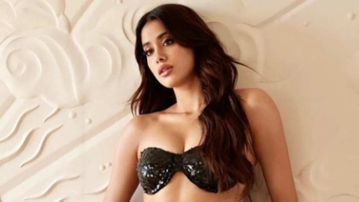 janhvi-kapoor-filmed-devara-song-with-jr-ntr-just-days-after-hospitalisation-mass-heroine